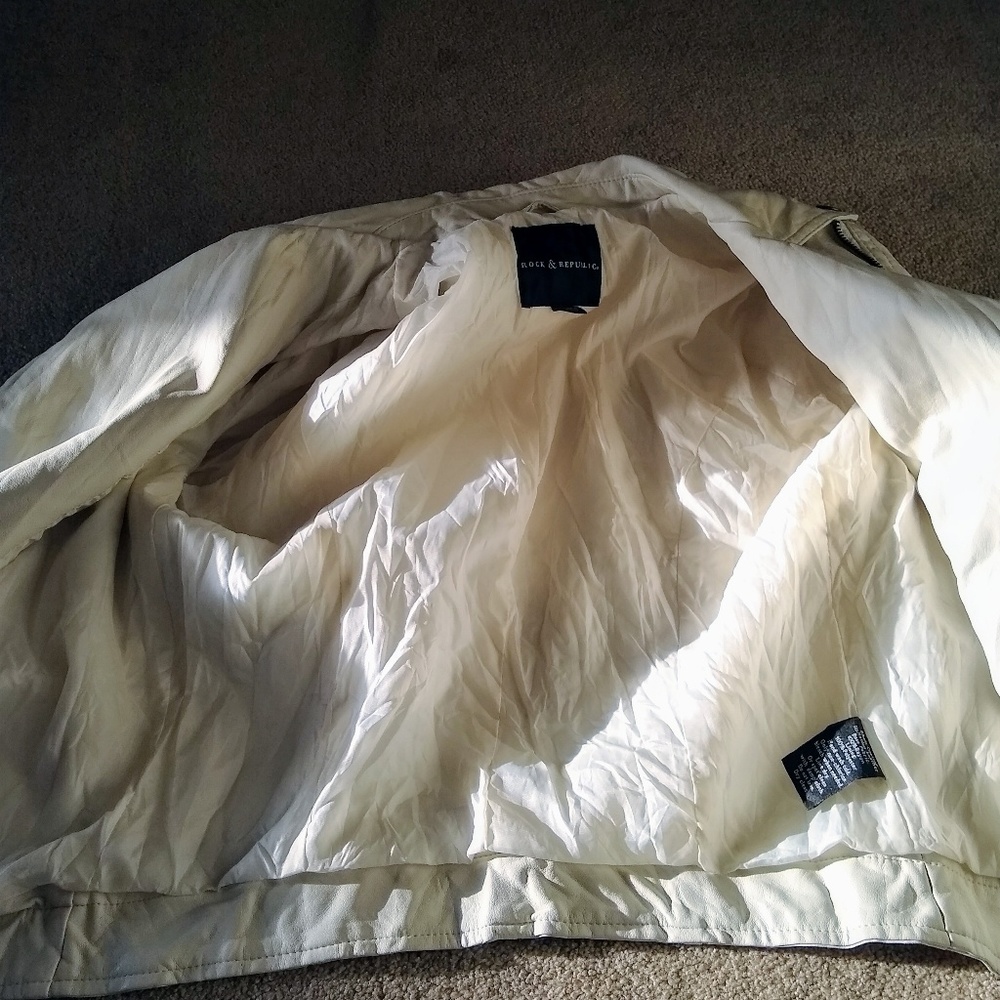 🎉Rock & Republic Celeb Rocked White Moto Jacket - Picture 2 of 8